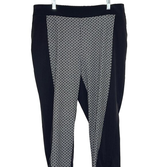 Chicos Zenergy Pants Large Black White Ankle Pull On Colorblock - Picture 2 of 12